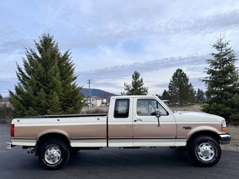 Used 1995 Ford F250 XLT image 3