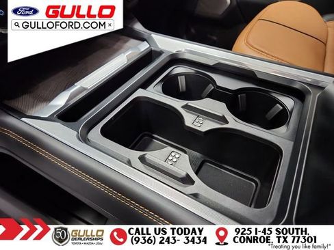 Used 2024 Ford F350 Platinum w/ FX4 Off-Road Package image 29