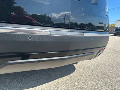 Used 2024 Cadillac XT5 Sportv w/ Technology Package AWD/4WD image 38