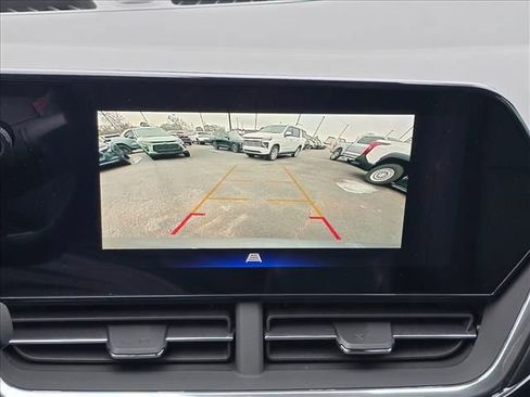 New 2026 Chevrolet Trax RS w/ Sunroof Package image 26