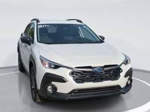 Used 2026 Subaru Crosstrek 2.0i Premium image 1