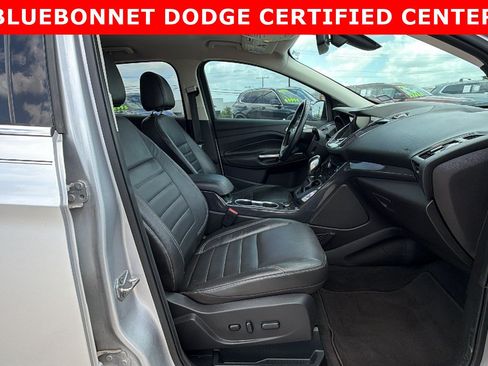 Used 2015 Ford Escape Titanium w/ Equipment Group 301A AWD/4WD image 21