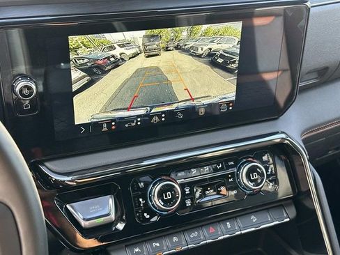 Used 2024 GMC Sierra 1500 AT4 w/ Technology Package AWD/4WD image 25