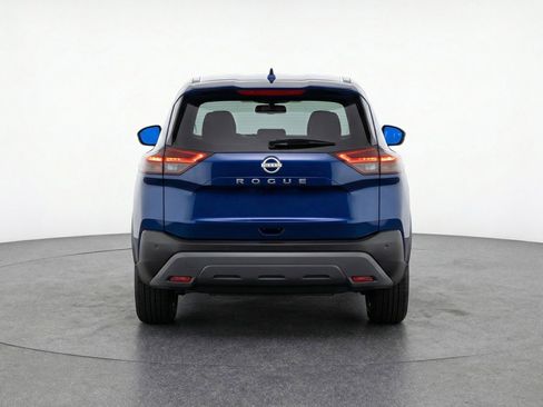 Used 2025 Nissan Rogue SV image 7