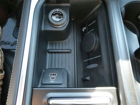 New 2027 Ford Expedition Platinum w/ Stealth Performance Package AWD/4WD image 28