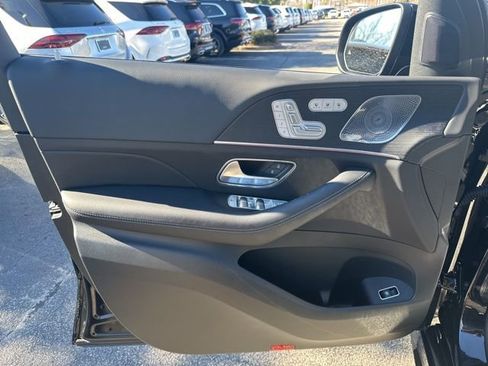 Used 2025 Mercedes-Benz GLE 350 4MATIC image 19
