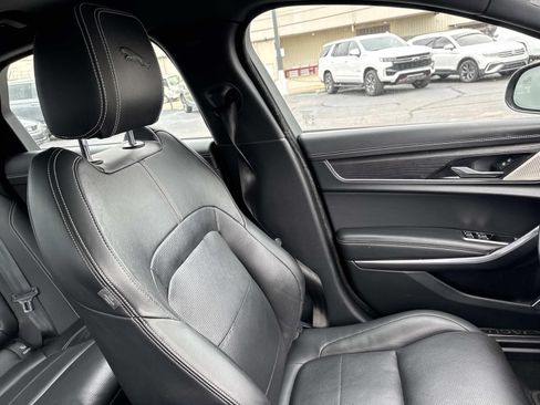 Used 2022 Jaguar XF R-Dynamic SE AWD/4WD image 12