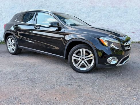 Used 2018 Mercedes-Benz GLA 250 image 8