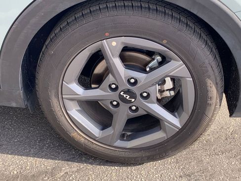 Used 2025 Kia K4 LXS image 30