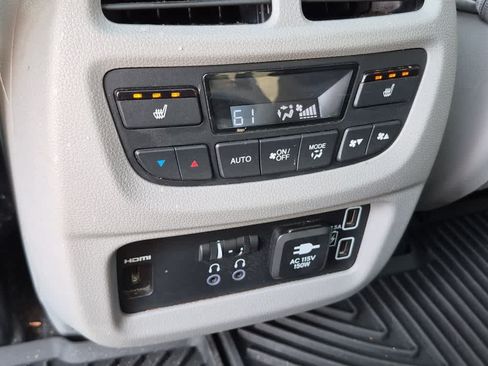 Used 2019 Honda Pilot Elite image 9
