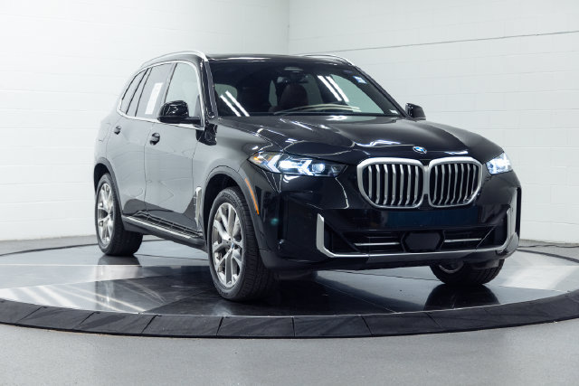 Certified 2026 BMW X5 xDrive40i AWD/4WD image 4