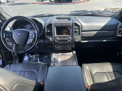 Used 2019 Ford Expedition Limited w/ Equipment Group 302A AWD/4WD image 14