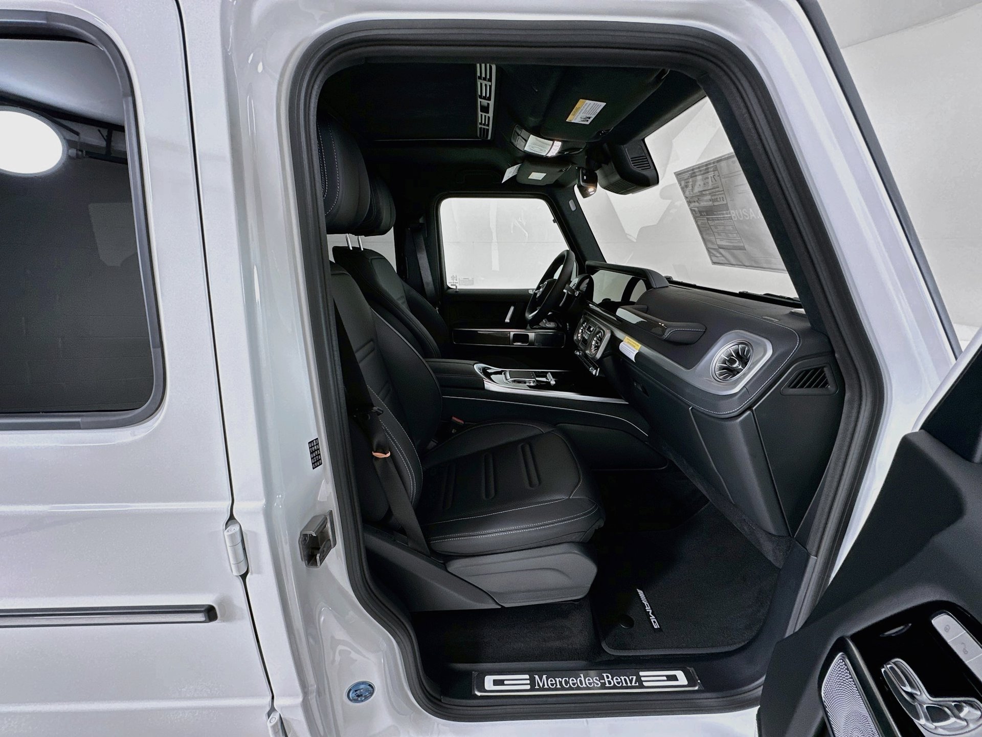 New 2027 Mercedes-Benz G 580 e image 32