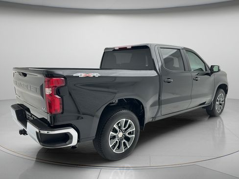 Used 2025 Chevrolet Silverado 1500 LT AWD/4WD image 5