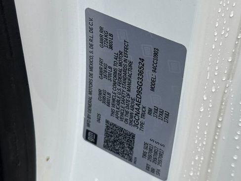 Used 2025 Chevrolet Silverado 1500 W/T image 51