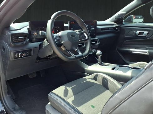 Used 2024 Ford Mustang Coupe RWD image 18