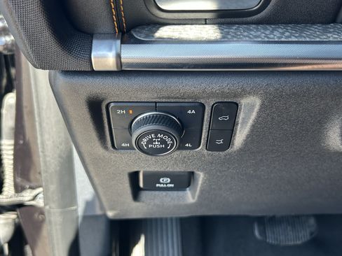 Certified 2025 Ford Expedition Tremor AWD/4WD image 34