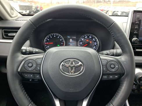 Certified 2020 Toyota RAV4 XLE Premium image 19