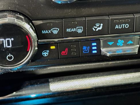 Used 2021 Ford F150 Lariat w/ Equipment Group 502A High image 23