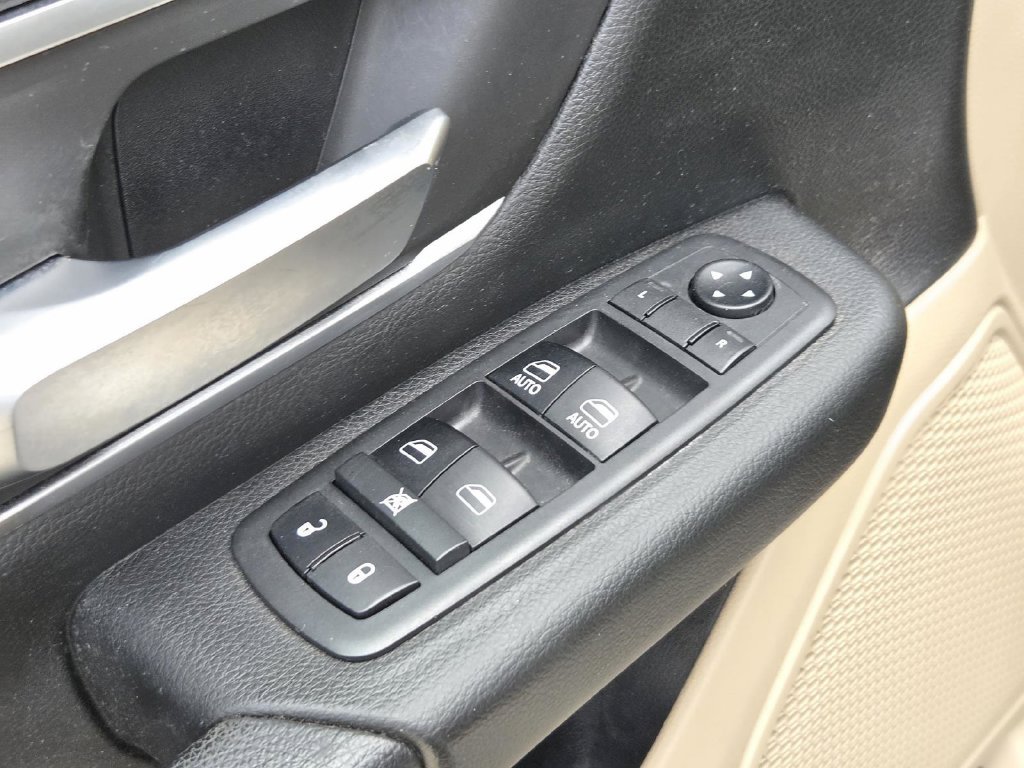Used 2019 RAM 1500 Big Horn RWD image 18