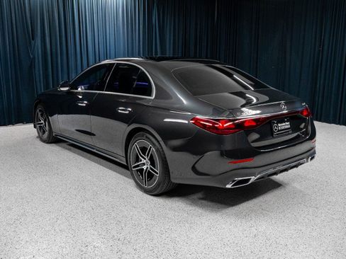 New 2026 Mercedes-Benz E 450 4MATIC Sedan image 9