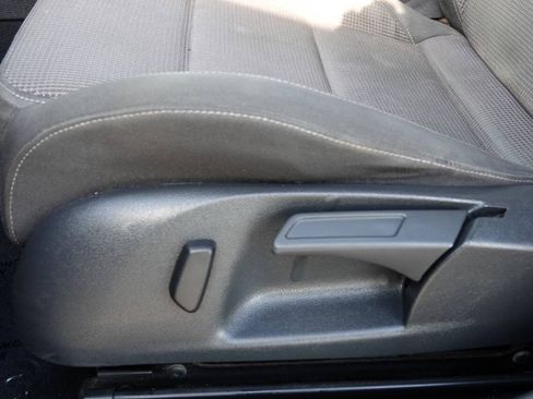 Used 2011 Volkswagen Golf TDI w/ Cold Weather Pkg FWD image 86