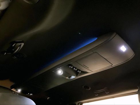 Used 2016 Dodge Grand Caravan R/T FWD image 22