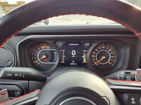 Used 2024 Jeep Wrangler Rubicon 392 image 9