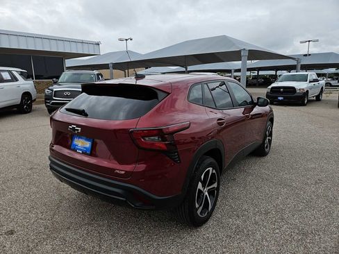 Used 2024 Chevrolet Trax RS w/ Driver Confidence Package FWD image 8