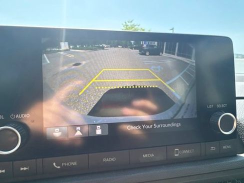 Used 2023 Honda CR-V LX image 17