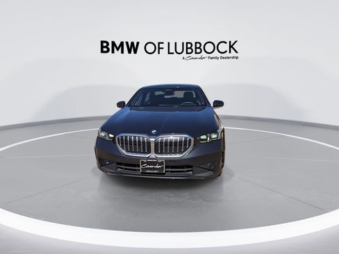 Certified 2024 BMW 530i w/ Premium Package RWD image 3