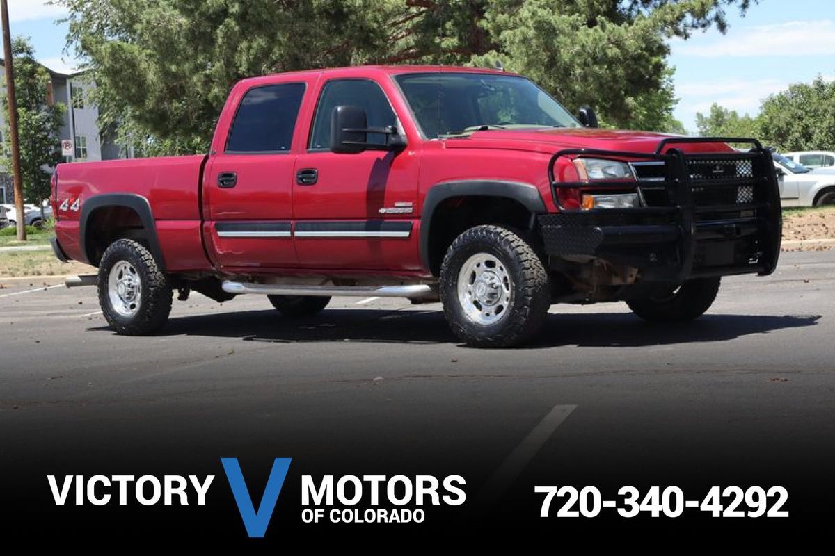 Used 2006 Chevrolet Silverado 2500 LT w/ Onstar Plus Package AWD/4WD image 1