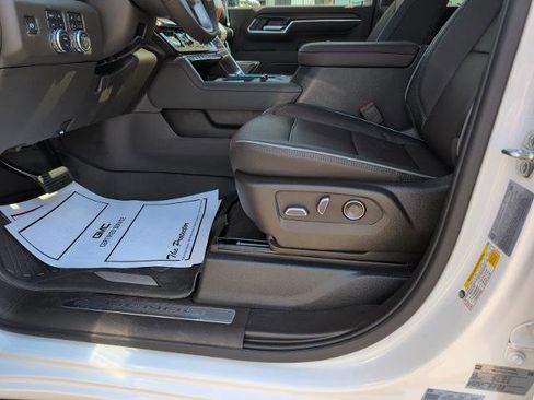 New 2026 GMC Sierra 2500 Denali w/ Denali Reserve Package image 18