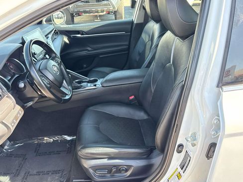 Used 2021 Toyota Camry XSE w/ Carpet Mat Package (TMS) FWD image 11