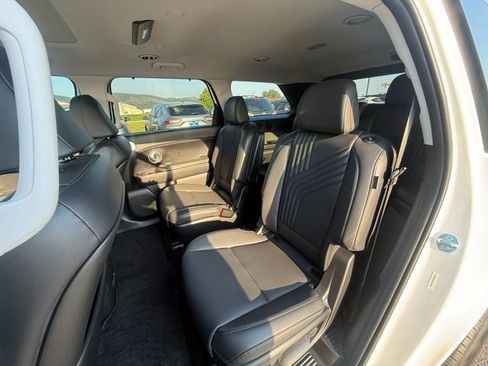 Used 2026 Hyundai Palisade SEL Premium AWD/4WD image 13