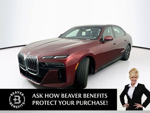 Used 2025 BMW 740i RWD image 1