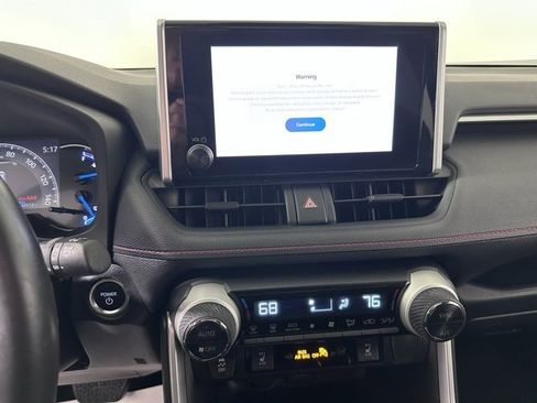 Used 2023 Toyota RAV4 SE image 28