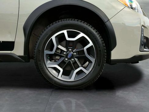 Used 2016 Subaru Crosstrek 2.0i AWD/4WD image 9