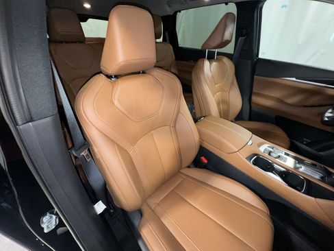 Certified 2025 INFINITI QX60 Sensory w/ Vision Package image 32