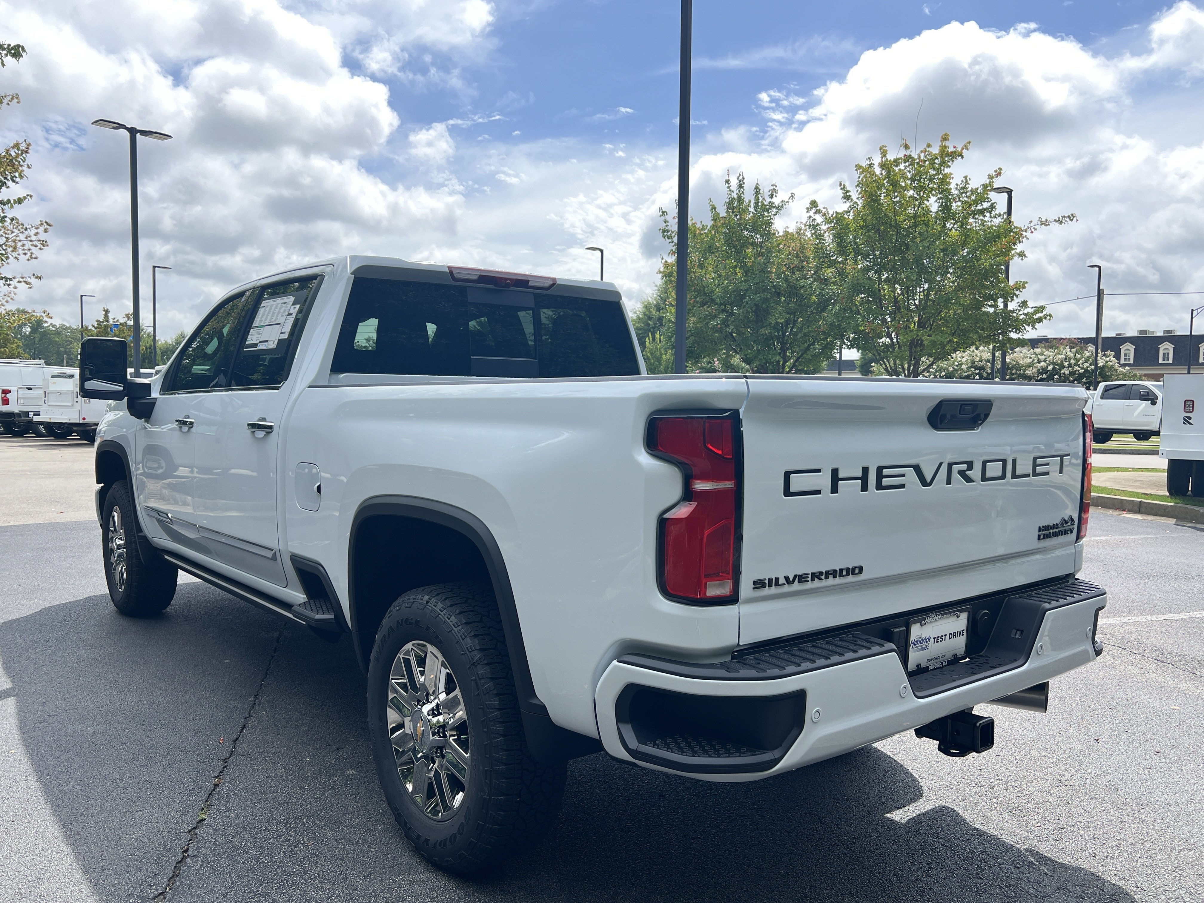 New 2026 Chevrolet Silverado 2500 High Country w/ High Country Premium Package AWD/4WD image 7