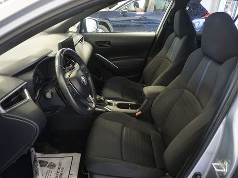 Used 2024 Toyota Corolla Cross SE image 16