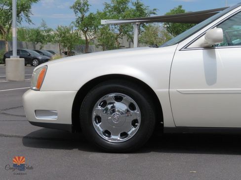 Used 2002 Cadillac De Ville DHS w/ Safety/Security Pkg FWD image 19