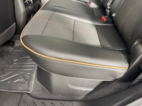 Used 2025 GMC Canyon AT4 AWD/4WD image 37