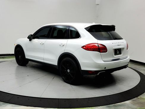 Used 2013 Porsche Cayenne Diesel AWD/4WD image 7