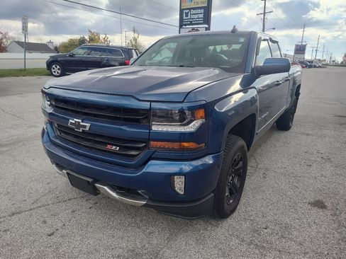 Used 2018 Chevrolet Silverado 1500 LT w/ All Star Edition image 3