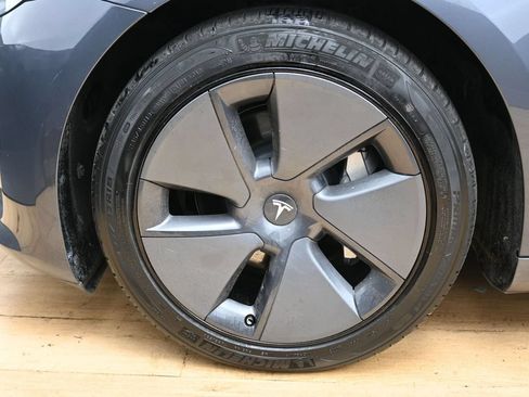 Used 2023 Tesla Model 3 Standard Range RWD image 11