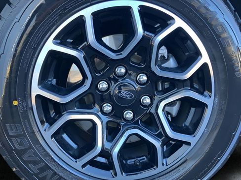 Used 2022 Ford F150 XLT w/ Equipment Group 301A Mid image 9