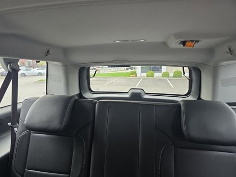 Used 2015 GMC Yukon XL SLT w/ Open Road Package image 11
