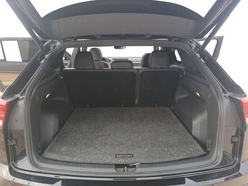 Used 2023 Volkswagen Atlas Cross Sport SEL R-Line image 19