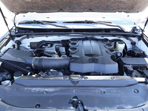 Used 2023 Toyota 4Runner SR5 Premium RWD image 9